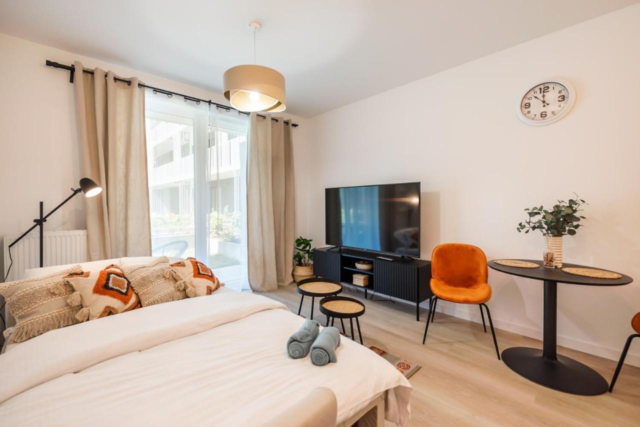 Wola Cosy White Apartment Warszawa Eksteriør billede