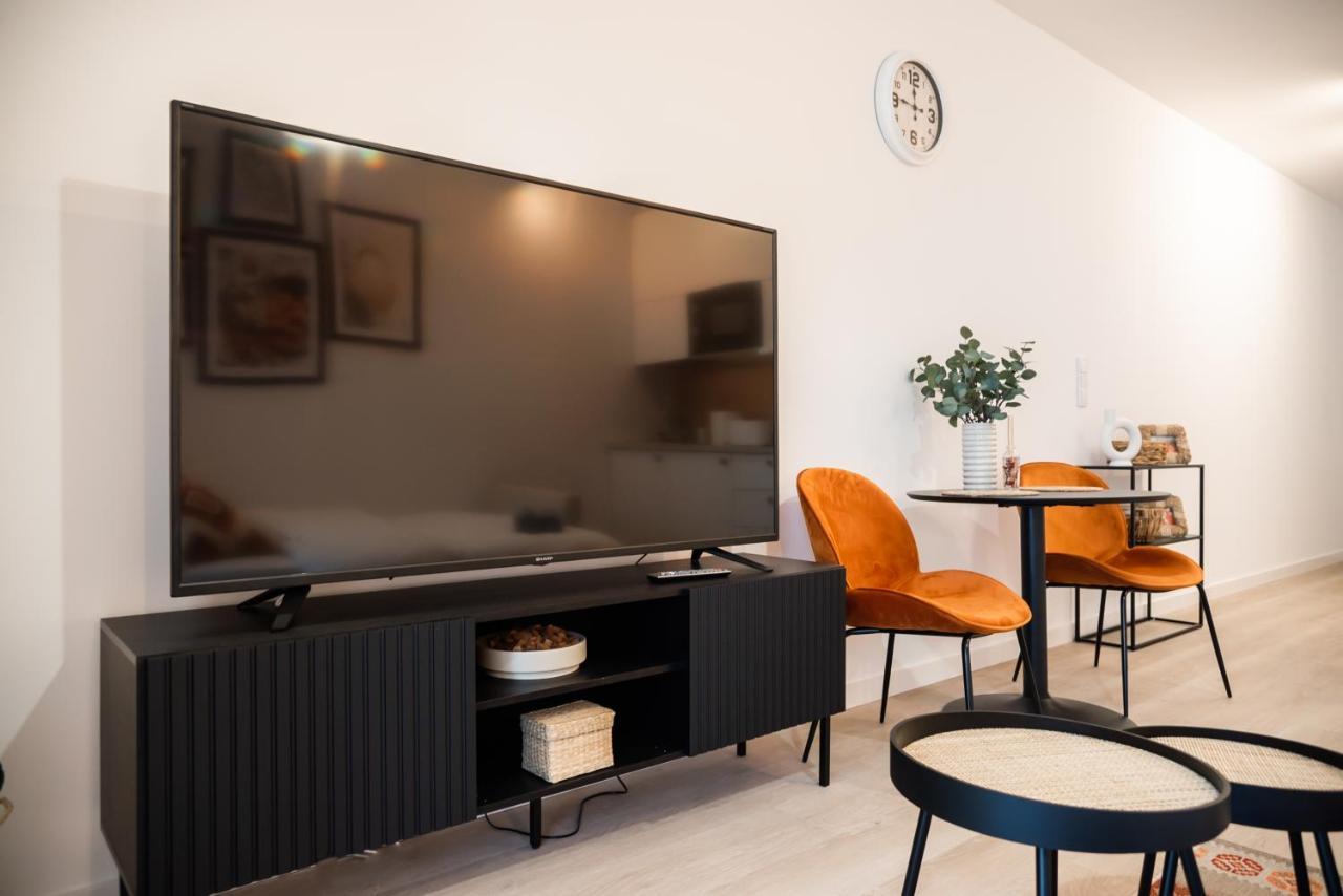 Wola Cosy White Apartment Warszawa Eksteriør billede
